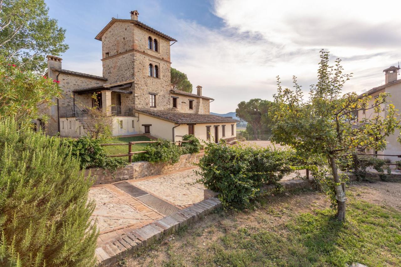 Gh Borgo Pulciano Agriturismo Монтоне Екстериор снимка