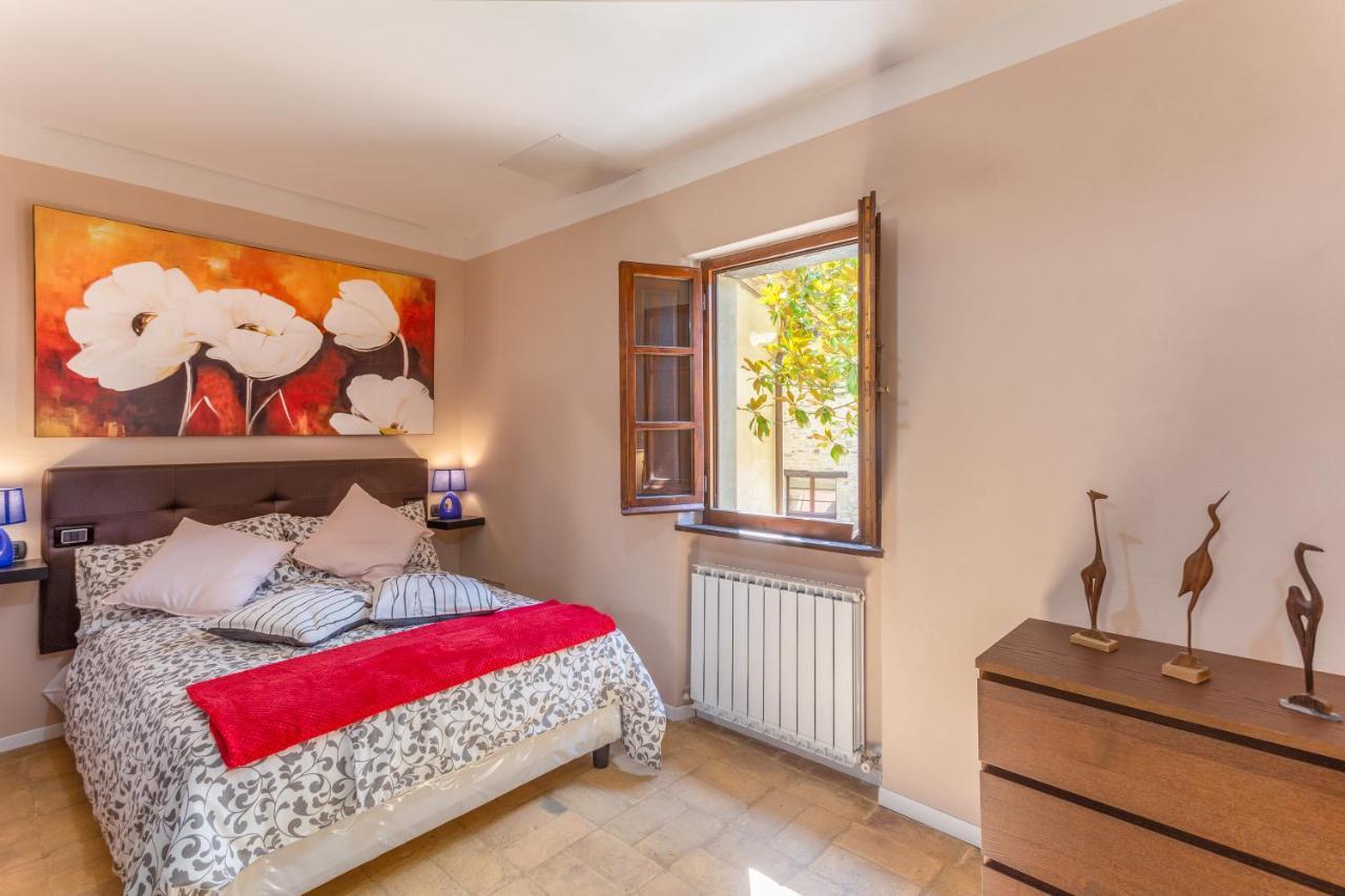 Gh Borgo Pulciano Agriturismo Монтоне Екстериор снимка