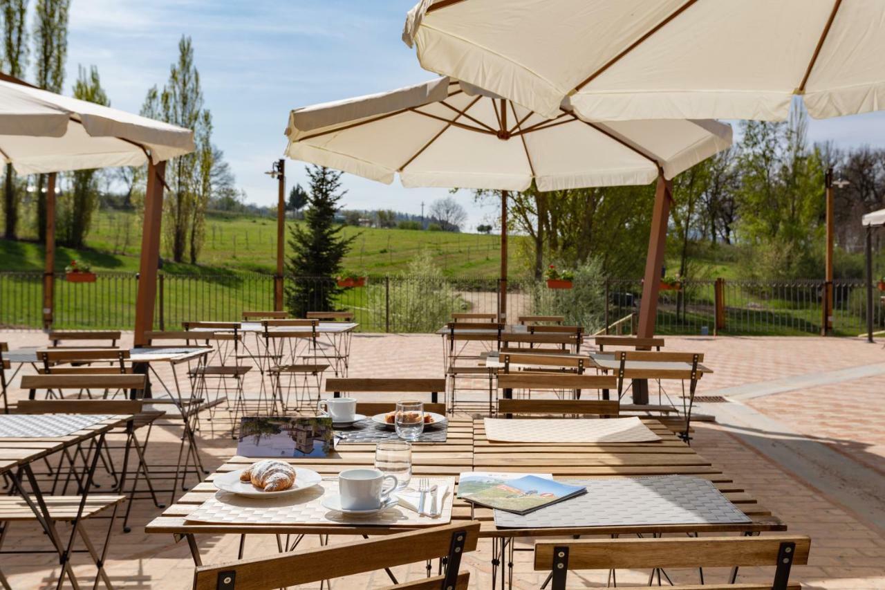 Gh Borgo Pulciano Agriturismo Монтоне Екстериор снимка